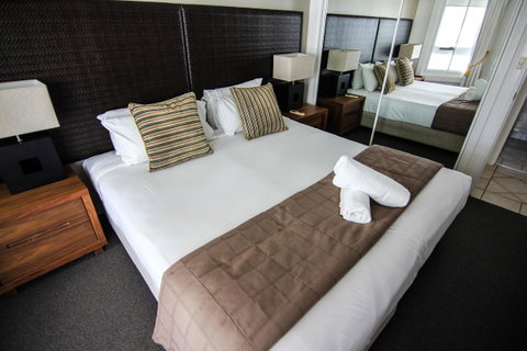 The Phoenician Resort - Sunshine Coast Guide 31