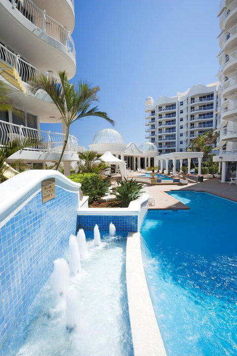 The Phoenician Resort - Sunshine Coast Guide 9
