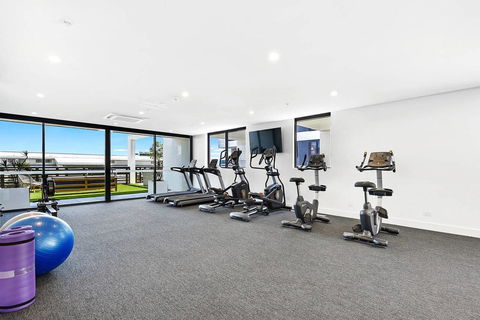 Qube Broadbeach Ocean View Apartments - Sunshine Coast Guide 35