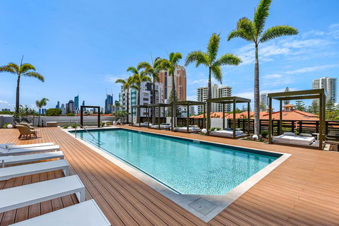 Qube Broadbeach Ocean View Apartments - Sunshine Coast Guide 8