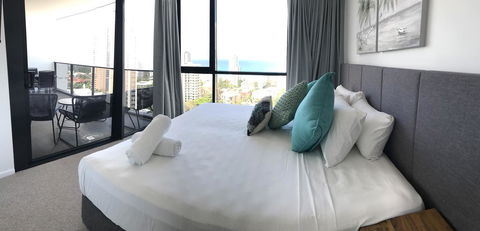 Qube Broadbeach Ocean View Apartments - Sunshine Coast Guide 22