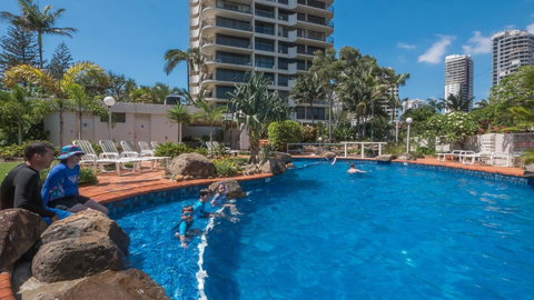 De Ville Apartments - Sunshine Coast Guide 31