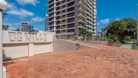 De Ville Apartments - Sunshine Coast Guide 41