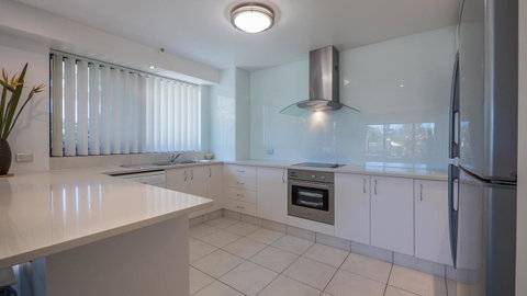 De Ville Apartments - Sunshine Coast Guide 26