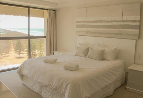De Ville Apartments - Sunshine Coast Guide 2
