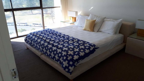De Ville Apartments - Sunshine Coast Guide 8