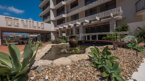 De Ville Apartments - Sunshine Coast Guide 36