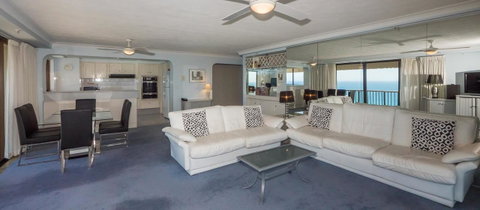 De Ville Apartments - Sunshine Coast Guide 23