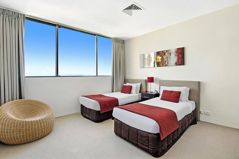 ULTIQA Air On Broadbeach - Sunshine Coast Guide 16