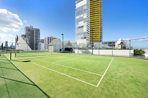 ULTIQA Air On Broadbeach - Sunshine Coast Guide 4
