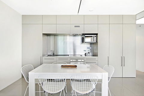ULTIQA Air On Broadbeach - Sunshine Coast Guide 35