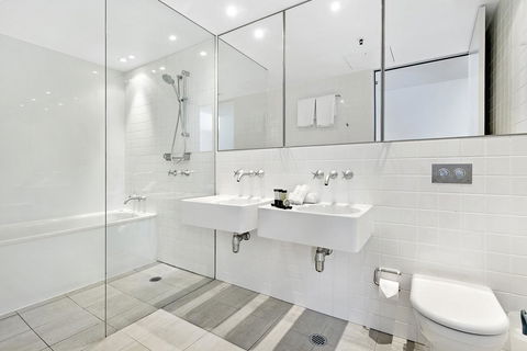ULTIQA Air On Broadbeach - Sunshine Coast Guide 30