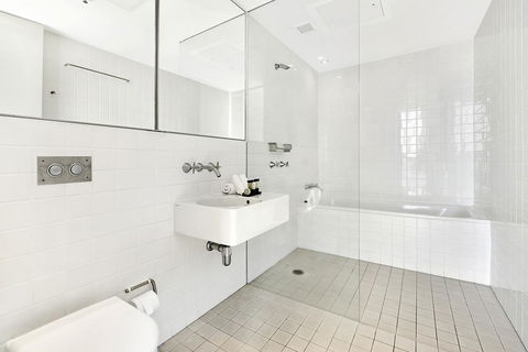 ULTIQA Air On Broadbeach - Sunshine Coast Guide 18