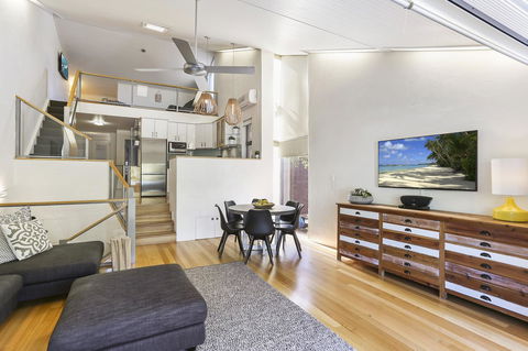 Noosa De Villa - Sunshine Coast Guide 0