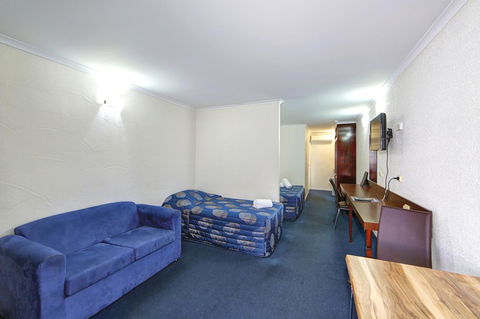 Alexandra Park Motor Inn - Sunshine Coast Guide 5