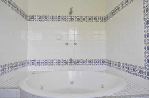 Alexandra Park Motor Inn - Sunshine Coast Guide 42