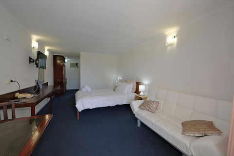 Alexandra Park Motor Inn - Sunshine Coast Guide 20