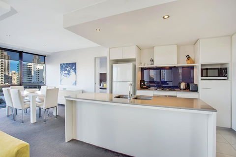 Mantra Circle On Cavill - Sunshine Coast Guide 19