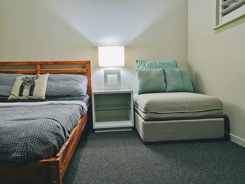 Towers Of Chevron - Private Apartment - Sunshine Coast Guide 5