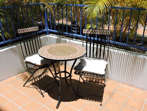 Surfers Beach Resort One - Sunshine Coast Guide 36