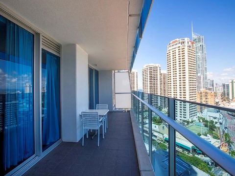 Gold Coast Private Apartments - H Residences, Surfers Paradise - Sunshine Coast Guide 39
