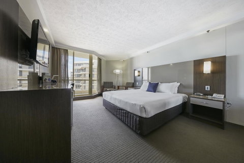 Novotel Surfers Paradise - Sunshine Coast Guide 18