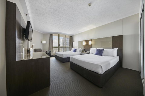 Novotel Surfers Paradise - Sunshine Coast Guide 15
