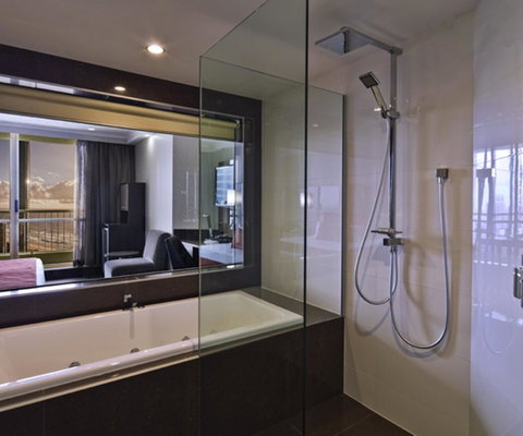 Novotel Surfers Paradise - Sunshine Coast Guide 26