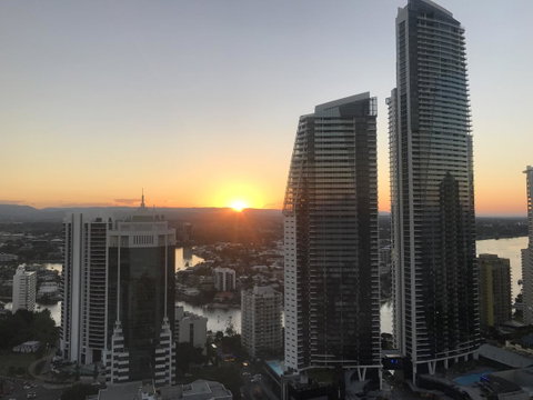 Novotel Surfers Paradise - Sunshine Coast Guide 5