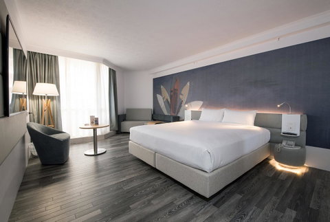Novotel Surfers Paradise - Sunshine Coast Guide 9