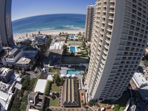 Novotel Surfers Paradise - Sunshine Coast Guide 7
