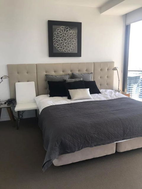 Luxury 3 Bedroom In Heart Of Broadbeach - Sunshine Coast Guide 19