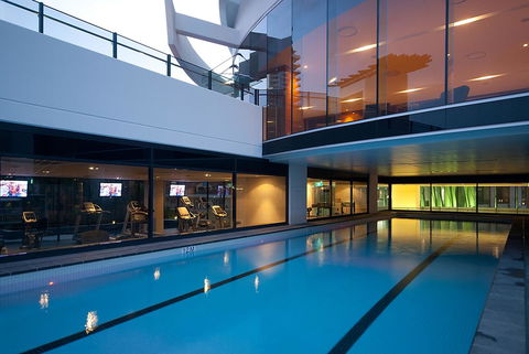 Luxury 3 Bedroom In Heart Of Broadbeach - Sunshine Coast Guide 13