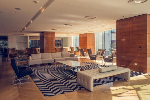 Luxury 3 Bedroom In Heart Of Broadbeach - Sunshine Coast Guide 6