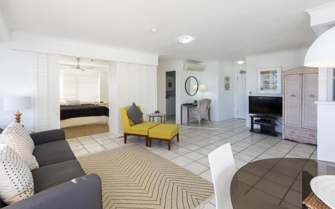 South Pacific Plaza - Official - Sunshine Coast Guide 25