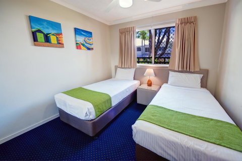 Turtle Beach Resort - Sunshine Coast Guide 21