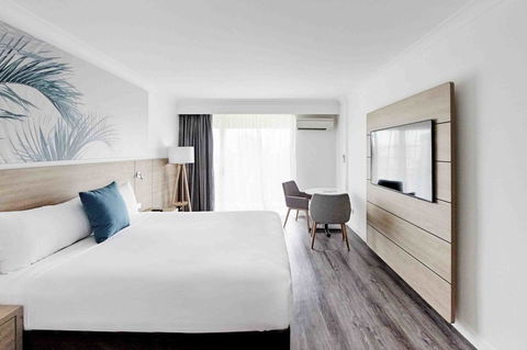 Novotel Cairns Oasis Resort - Sunshine Coast Guide 6