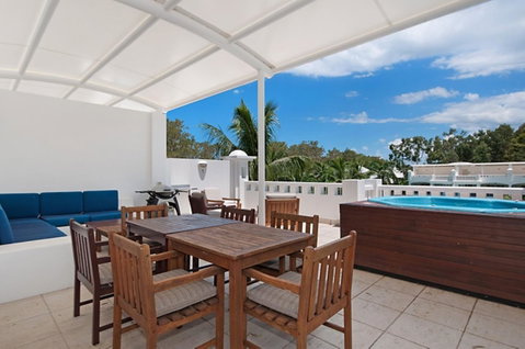 5231 BEACH CLUB PENTHOUSE - Sunshine Coast Guide 11