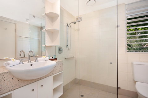 5231 BEACH CLUB PENTHOUSE - Sunshine Coast Guide 10
