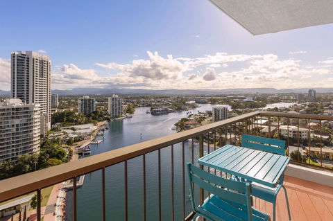 Vibe Hotel Gold Coast - Sunshine Coast Guide 5