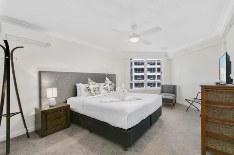 Moroccan Resort - HR Surfers Paradise - Sunshine Coast Guide 7