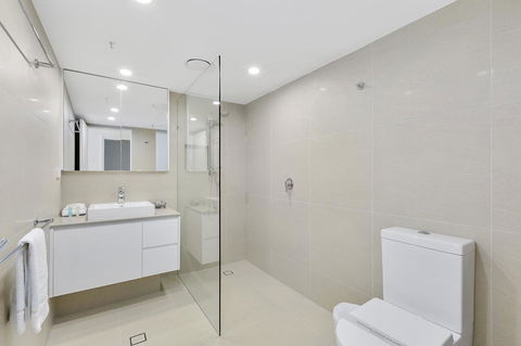 Moroccan Resort - HR Surfers Paradise - Sunshine Coast Guide 3