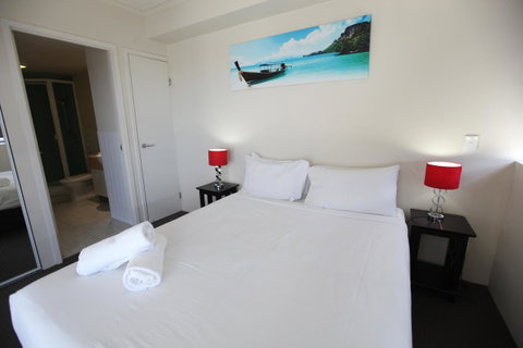 Tribeca Apartments - Sunshine Coast Guide 10