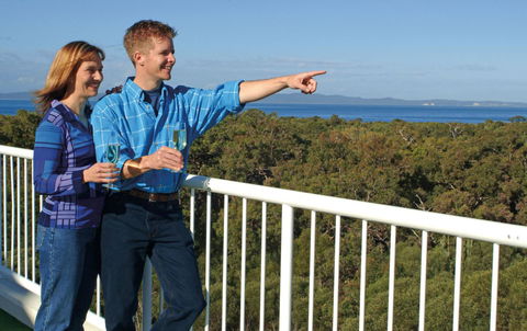 Fairways Golf & Beach Retreat Bribie Island - Sunshine Coast Guide 13