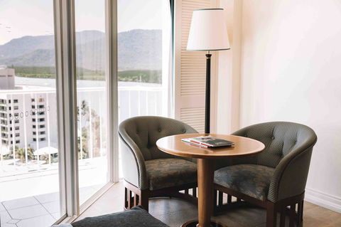 Pullman Cairns International - Sunshine Coast Guide 10