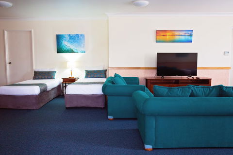 White Lace Motor Inn - Sunshine Coast Guide 15