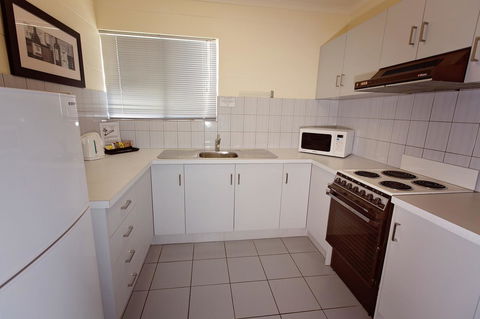 White Lace Motor Inn - Sunshine Coast Guide 28