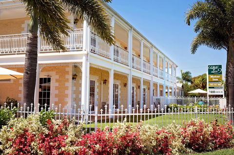 White Lace Motor Inn - Sunshine Coast Guide 0