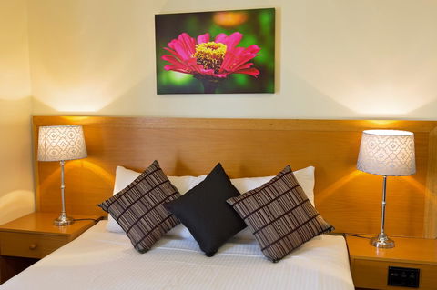 White Lace Motor Inn - Sunshine Coast Guide 20