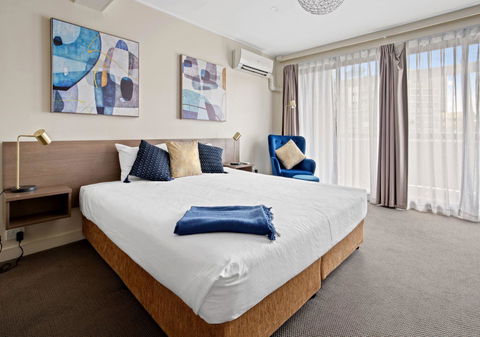 The Metropolitan Spring Hill - Sunshine Coast Guide 8